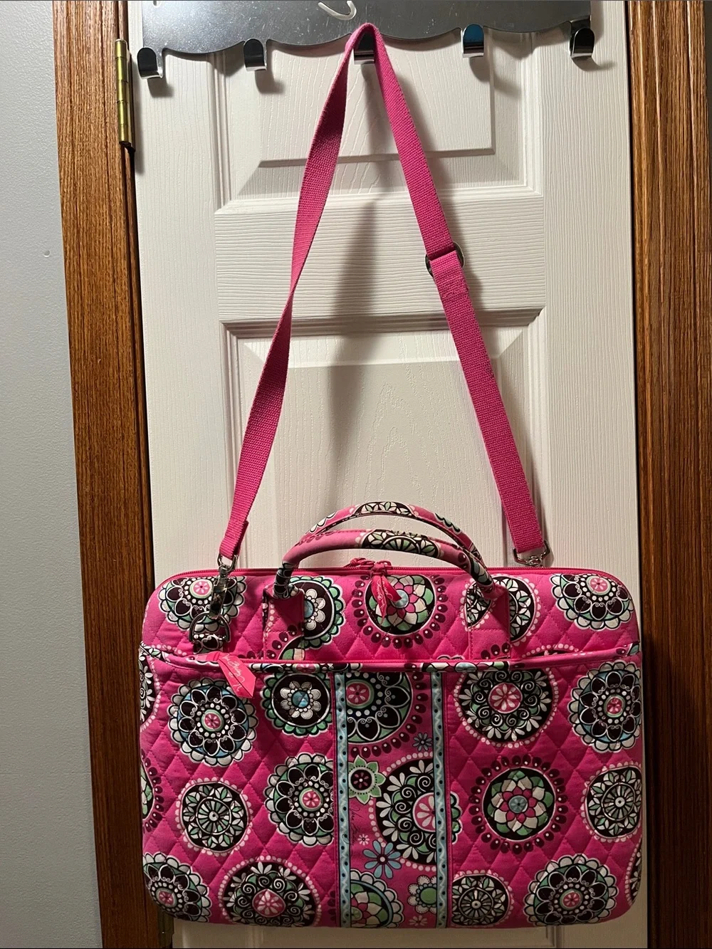 Vera Bradley Pink Cupcake Hard Shell Laptop Travel Bag Quilted Cotton w/ Strap